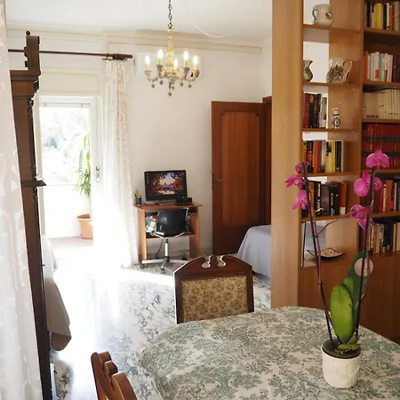 Pia's House Apartament *